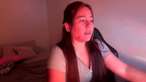 laura online show from April 17, 1:30 am