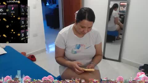 Snapshot of laura_foxx2379 chatting on February 20, 5:02 pm laura_foxx2379 online show from February 20, 5:02 pm