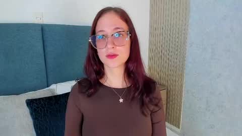 Snapshot of laura_ivy chatting on April 23, 1:46 pm LauraIvy online show from April 23, 1:46 pm