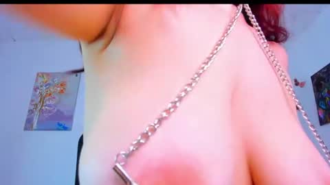 Snapshot of laura_ivy chatting on July 10, 1:36 pm LauraIvy online show from July 10, 1:36 pm