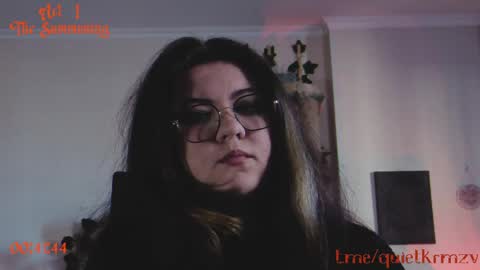 Snapshot of laura_karamazov chatting on April 2, 12:14 pm Miss Laura online show from April 2, 12:14 pm