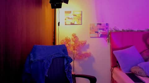 Laura Rose online show from March 22, 9:51 pm