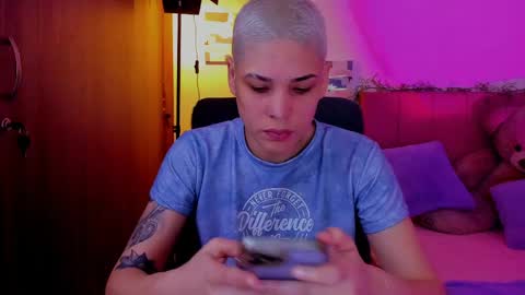 Laura Rose online show from March 28, 9:03 pm