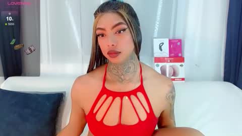 Laura online show from February 4, 5:46 am