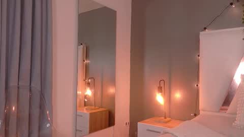 lauraagomezz__ online show from October 21, 7:58 pm