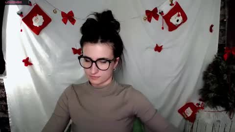 Laura online show from January 5, 11:48 am