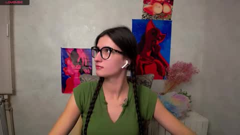 Laura online show from October 22, 7:52 am
