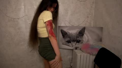 Snapshot of lauradre_ chatting on June 25, 5:23 am Laura online show from June 25, 5:23 am