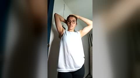 laura online show from July 19, 1:31 am