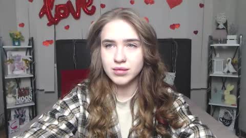 Snapshot of laurahlot chatting on February 23, 6:11 am LauraHlot online show from February 23, 6:11 am