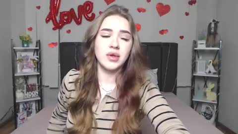 Snapshot of laurahlot chatting on March 3, 6:19 am LauraHlot online show from March 3, 6:19 am