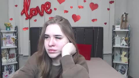 Snapshot of laurahlot chatting on March 4, 6:30 am LauraHlot online show from March 4, 6:30 am