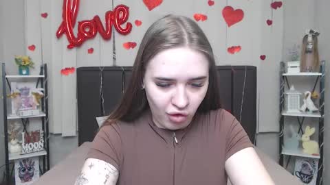 Snapshot of laurahlot chatting on March 16, 7:45 am LauraHlot online show from March 16, 7:45 am