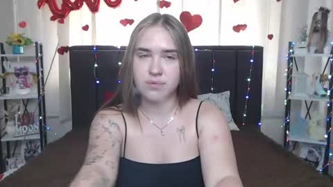 Snapshot of laurahlot chatting on July 6, 3:03 pm LauraHlot online show from July 6, 3:03 pm