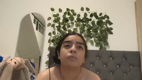 Snapshot of lauravince4195 chatting on July 17, 1:12 am laura online show from July 17, 1:12 am