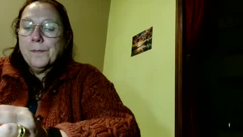 Snapshot of laureanne50 chatting on December 22, 8:14 pm laureanne online show from December 22, 8:14 pm