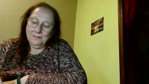 Snapshot of laureanne50 chatting on February 5, 9:07 pm laureanne online show from February 5, 9:07 pm