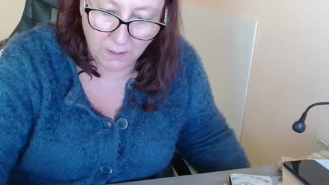 Snapshot of laureanne50 chatting on February 6, 3:41 pm laureanne online show from February 6, 3:41 pm