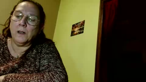 Snapshot of laureanne50 chatting on February 20, 8:36 pm laureanne online show from February 20, 8:36 pm