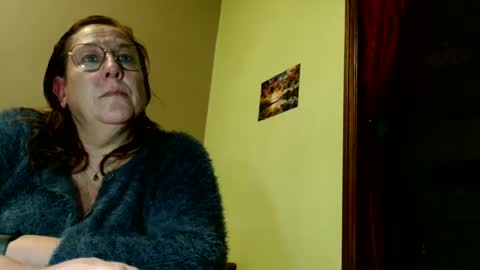 Snapshot of laureanne50 chatting on February 23, 8:55 pm laureanne online show from February 23, 8:55 pm