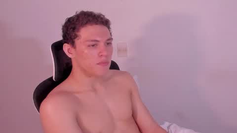 Laureent online show from March 29, 7:08 am