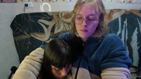 Laures666 online show from May 2, 12:43 pm
