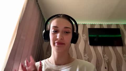 Snapshot of laurelwilliamston chatting on March 25, 1:17 pm laurelwilliamston online show from March 25, 1:17 pm