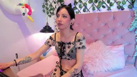 Lauren evans9 online show from November 22, 4:33 am