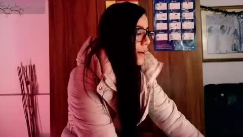 Lauren online show from February 1, 2:32 am