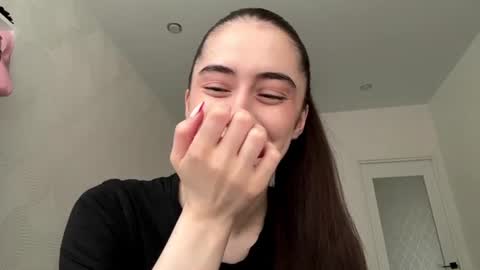 Snapshot of laurenadupuy chatting on June 25, 2:43 pm laurenadupuy online show from June 25, 2:43 pm