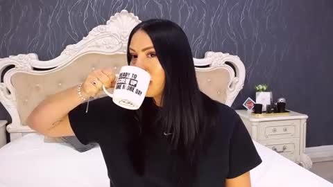 Laura online show from July 9, 10:08 am