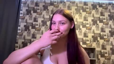 Snapshot of laurenjungling chatting on September 11, 5:13 pm Hannah online show from September 11, 5:13 pm