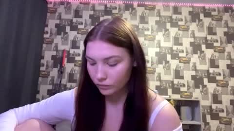 Snapshot of laurenjungling chatting on September 17, 4:08 pm Hannah online show from September 17, 4:08 pm
