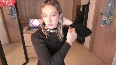 Snapshot of laurenn_111 chatting on May 12, 3:58 am laurenn_111 online show from May 12, 3:58 am