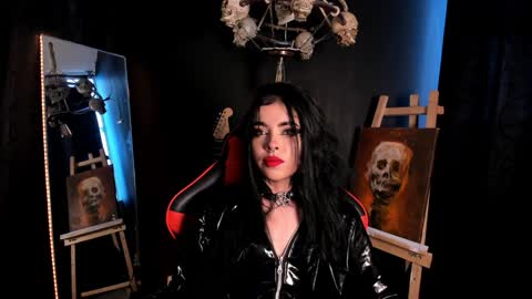 Snapshot of laurenrousexx chatting on December 18, 10:02 pm LAUREN INDEPENDENT MODEL HELP ME REACH 100 LIKES PLS online show from December 18, 10:02 pm