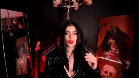 Snapshot of laurenrousexx chatting on March 1, 2:15 am LAUREN INDEPENDENT MODEL HELP ME REACH 100 LIKES PLS online show from March 1, 2:15 am