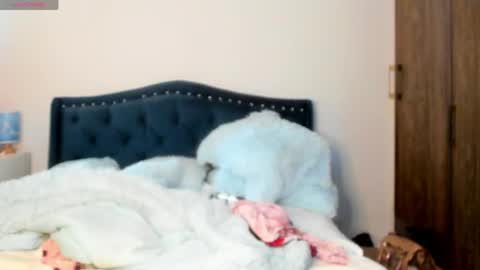 Snapshot of laurent_jones chatting on June 9, 11:55 am daniela angel online show from June 9, 11:55 am