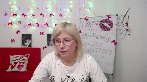 Lauren online show from March 6, 7:21 pm