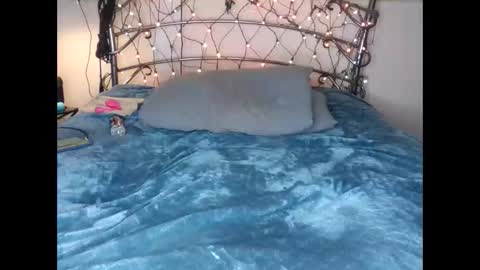 Snapshot of laureybabe44 chatting on November 4, 11:15 pm Lauren online show from November 4, 11:15 pm