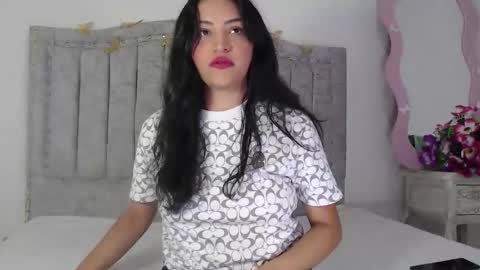 lauri_thx online show from January 7, 2:30 pm