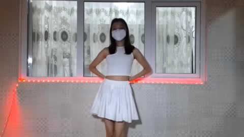 Hannah online show from February 27, 4:40 pm