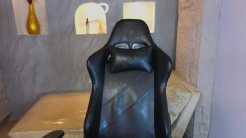 Laurita  online show from February 3, 6:51 am