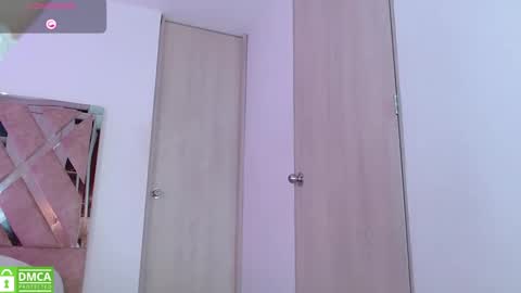 LauryMoons online show from October 4, 10:41 pm