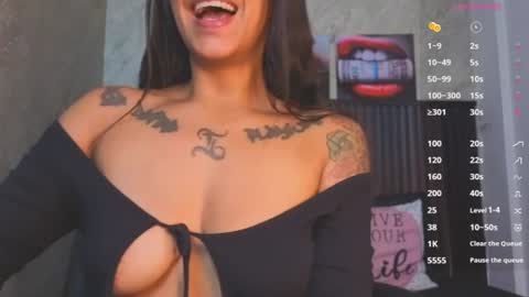 Lauryn online show from June 23, 12:25 pm