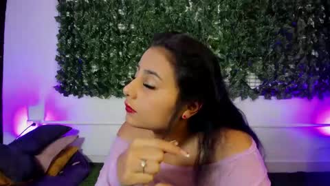 Snapshot of laurynjeffers chatting on April 25, 9:12 pm LaurynJeffers online show from April 25, 9:12 pm