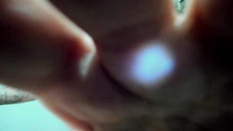 Snapshot of lauu_g chatting on February 18, 12:23 pm Lauu G online show from February 18, 12:23 pm