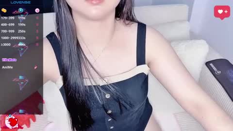 Snapshot of lavender_02 chatting on May 16, 1:13 am Tina online show from May 16, 1:13 am