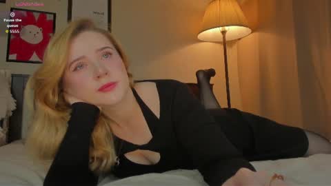 Snapshot of lavender_tender chatting on July 24, 9:13 pm Lav online show from July 24, 9:13 pm