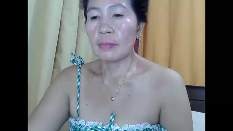 lavine1983 online show from November 18, 4:11 pm