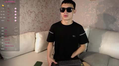 Snapshot of lawford_mike chatting on December 30, 4:29 pm Mike online show from December 30, 4:29 pm